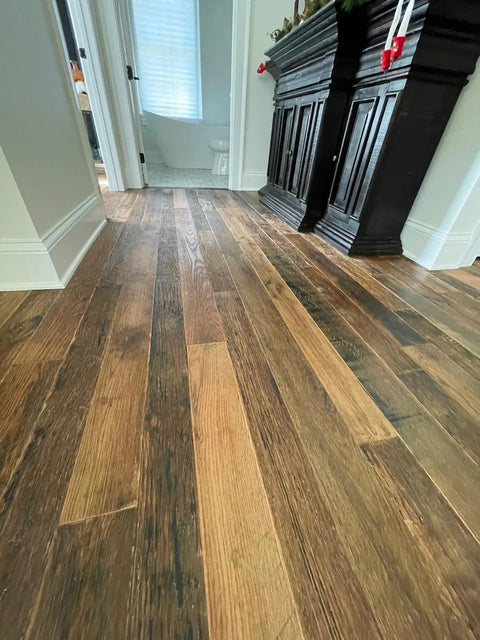 RACEHORSE OAK SKIP-PLANED WIRE BRUSHED ENGINEERED FLOORING