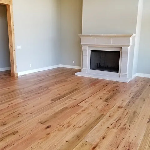 WHITE PINE CLEAN FACE FLOORING