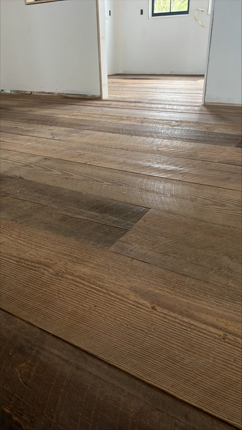 YELLOW PINE SANDED FLOORING